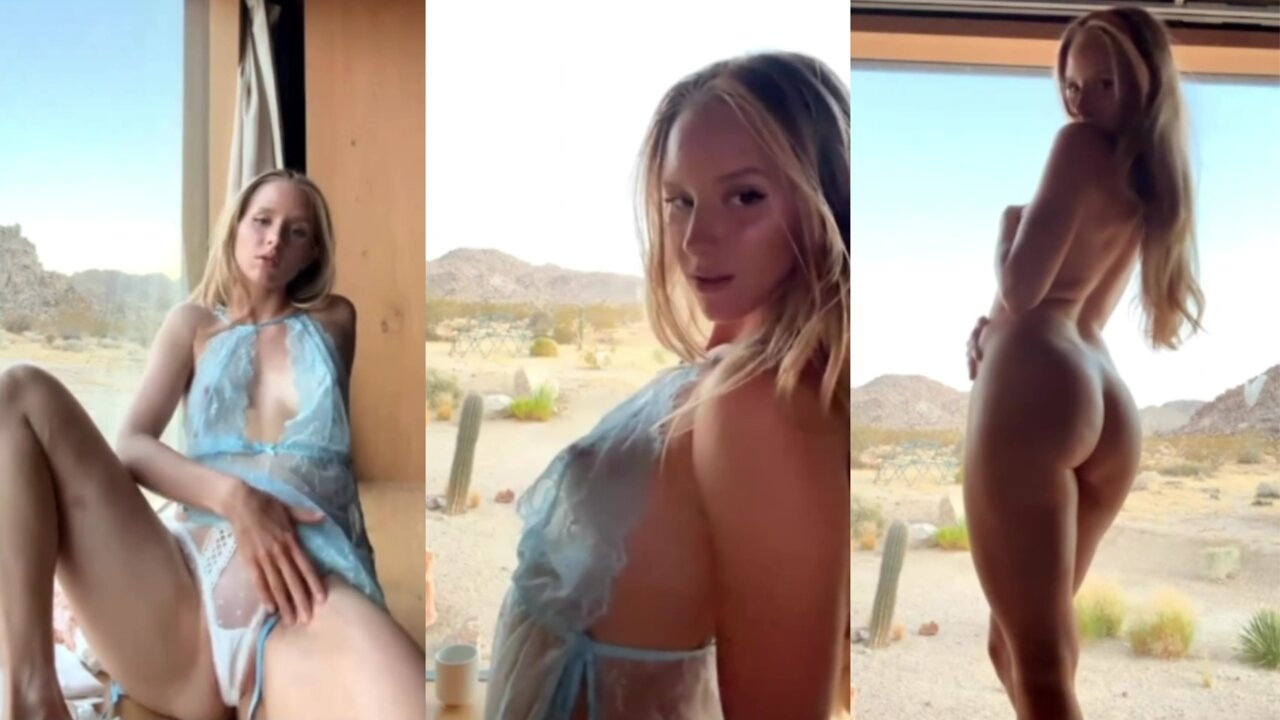 Caroline Zalog Desert Livestream video leaked